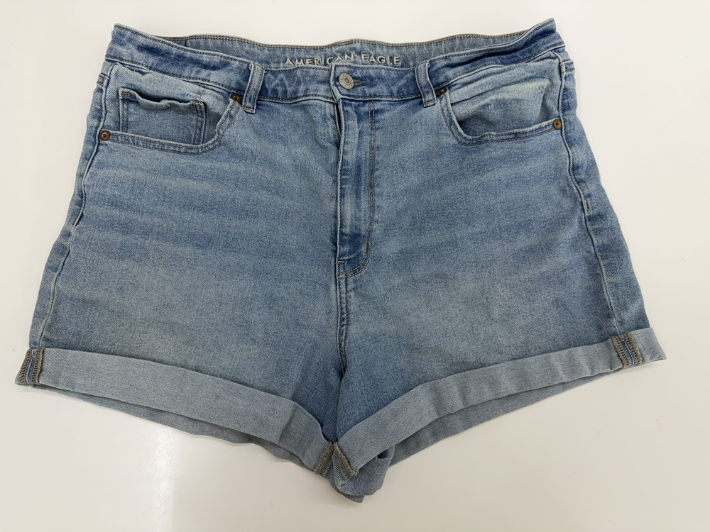 American Eagle Womens Jean Shorts Size 18 Mom Short Rolled Denim